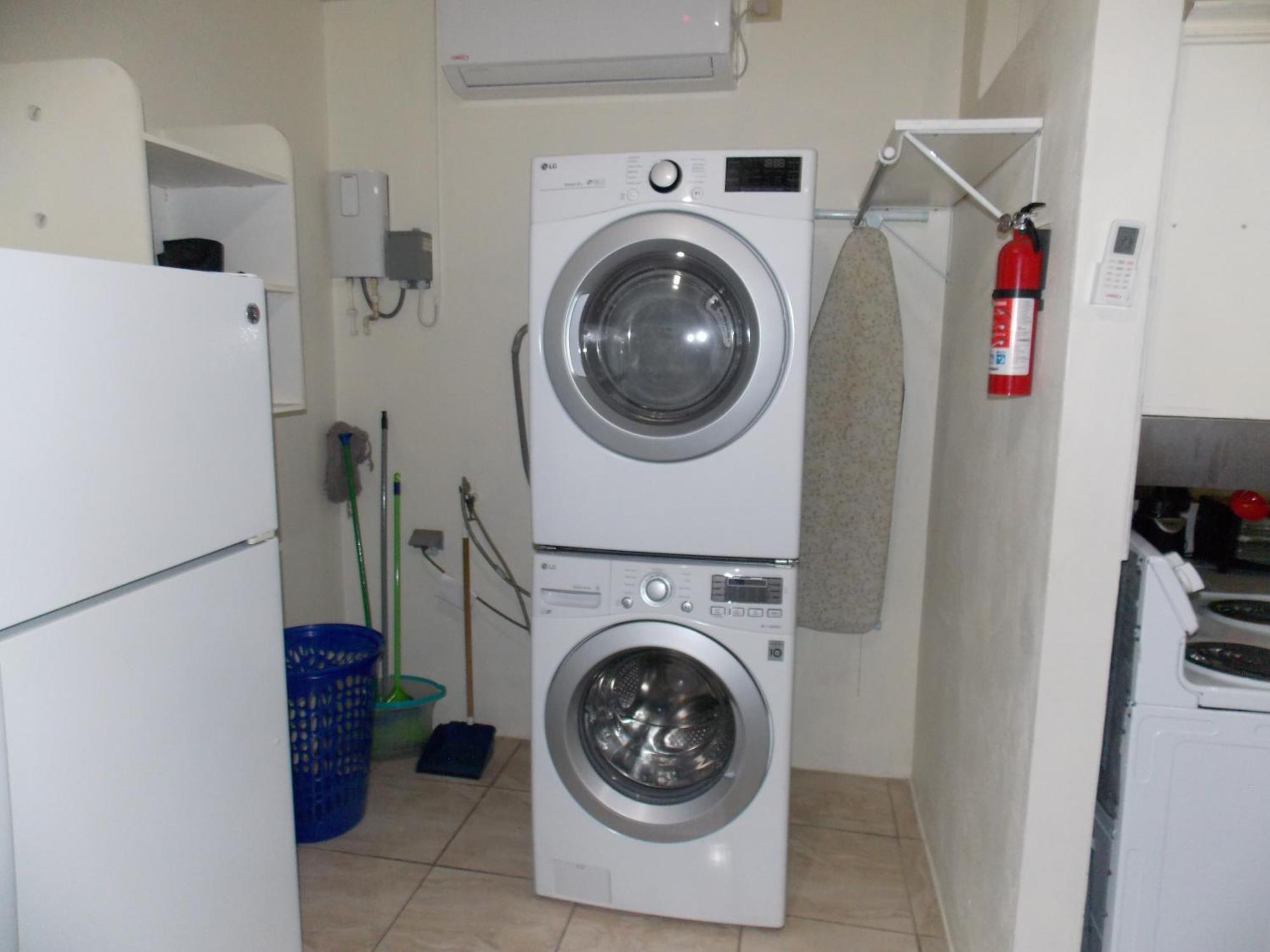 Stewart Apt- Trincity, Airport, Washer, Dryer, Office, Cable , Wifi Camera foto
