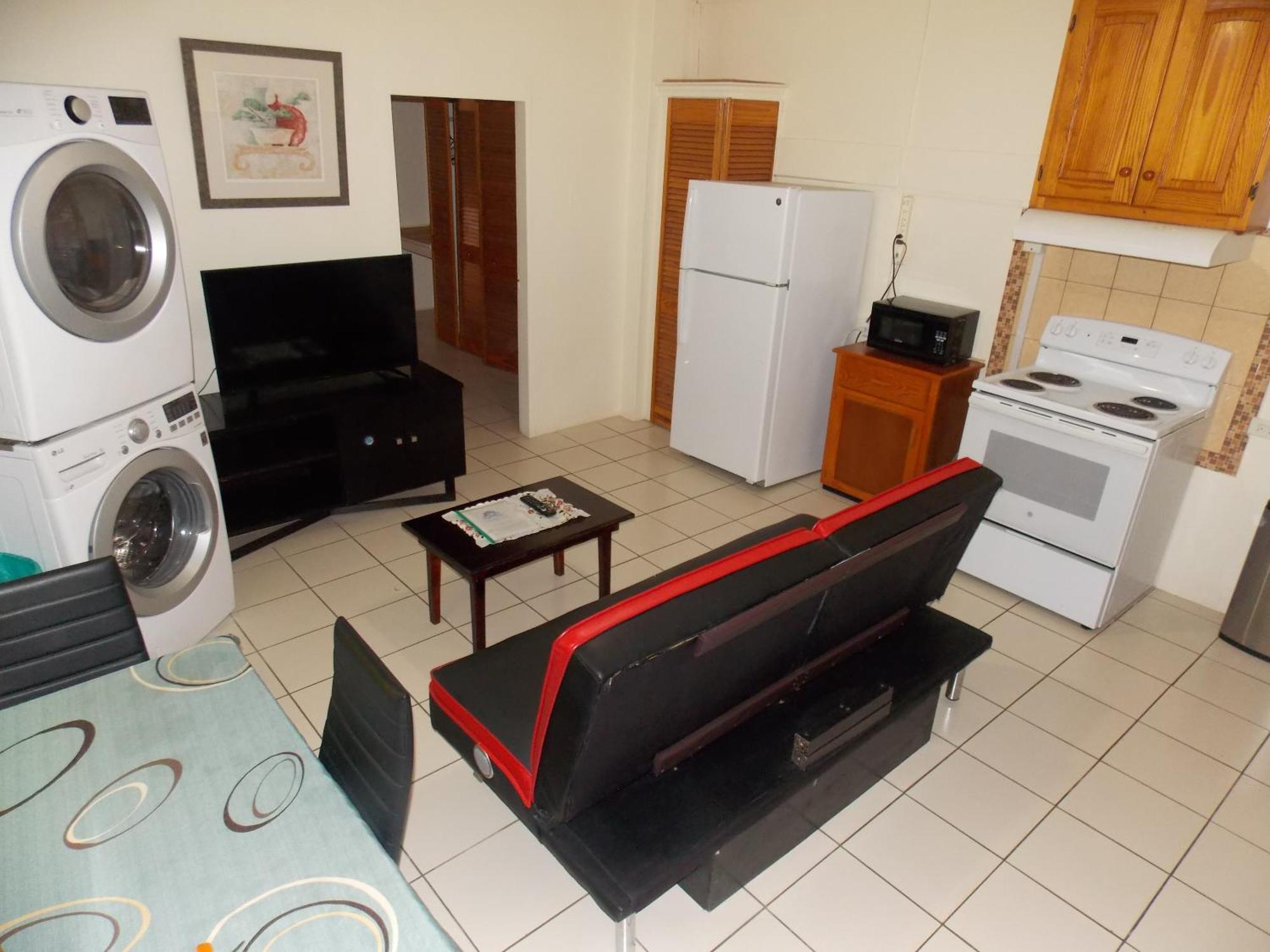 Stewart Apt- Trincity, Airport, Washer, Dryer, Office, Cable , Wifi Esterno foto