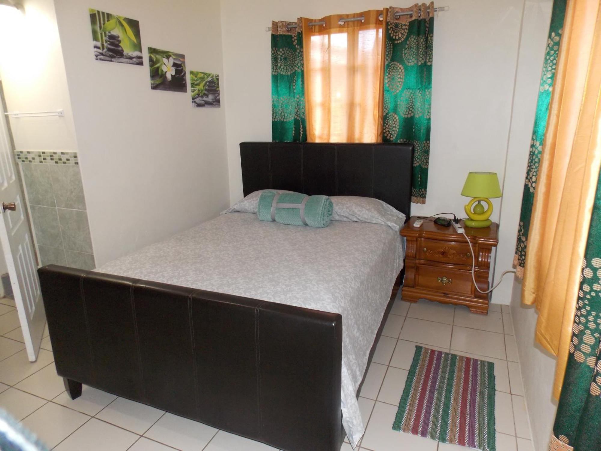 Stewart Apt- Trincity, Airport, Washer, Dryer, Office, Cable , Wifi Esterno foto